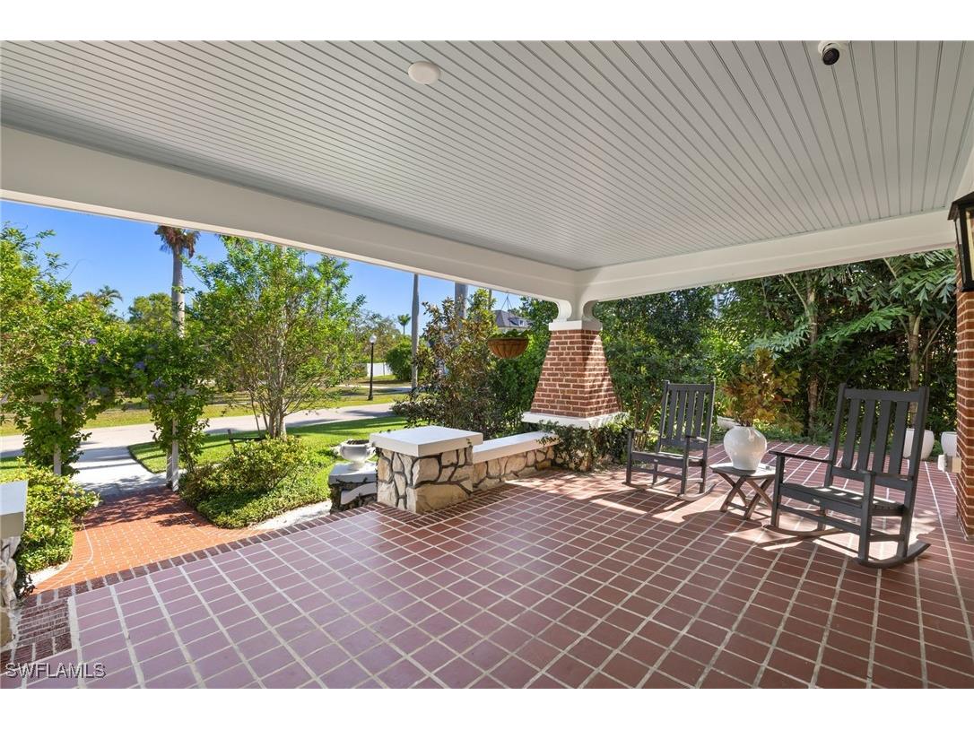 1230 Caloosa Drive Fort Myers FL 33901 225037023 image4