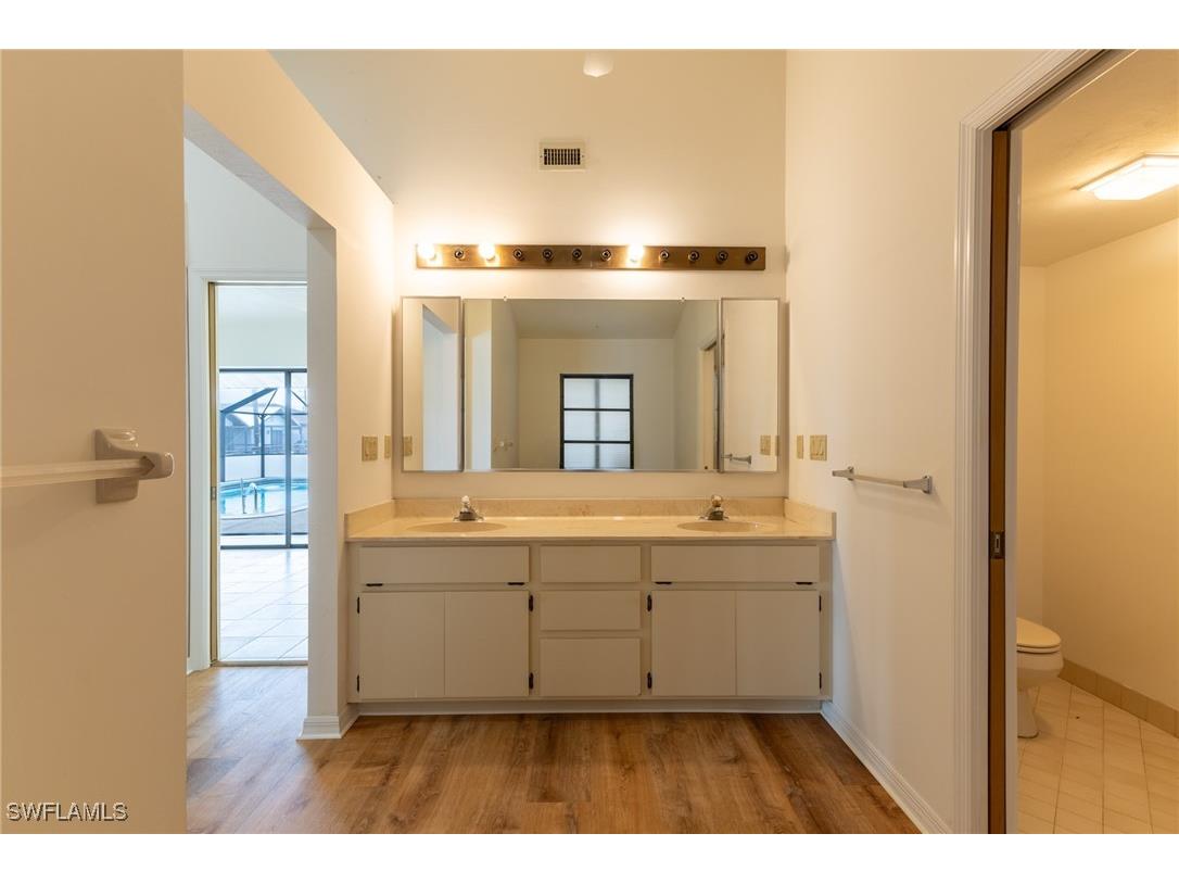 124 SE 39th Terrace Cape Coral FL 33904 224068854 image20