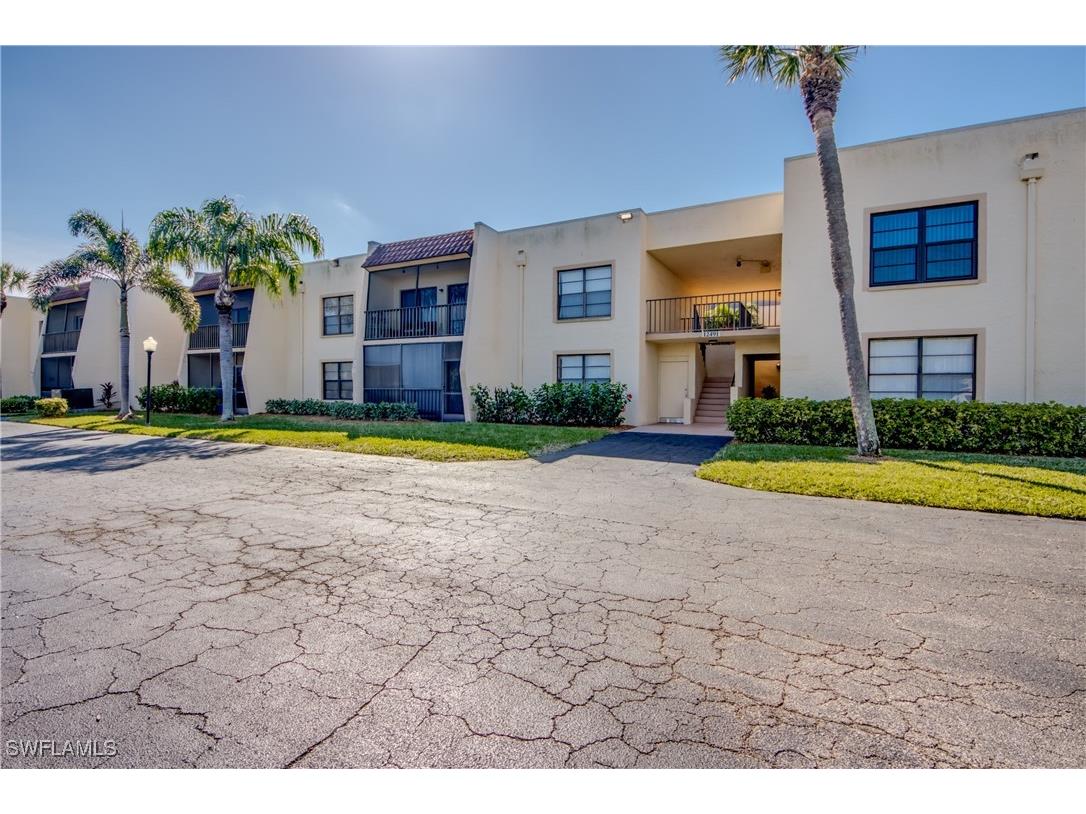12491 Mcgregor Boulevard #21 Fort Myers FL 33919 225035627 image1