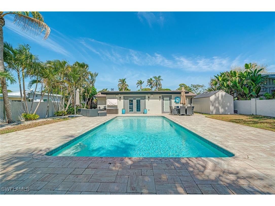 1254 Cooper Drive Naples FL 34103 225018186 image1