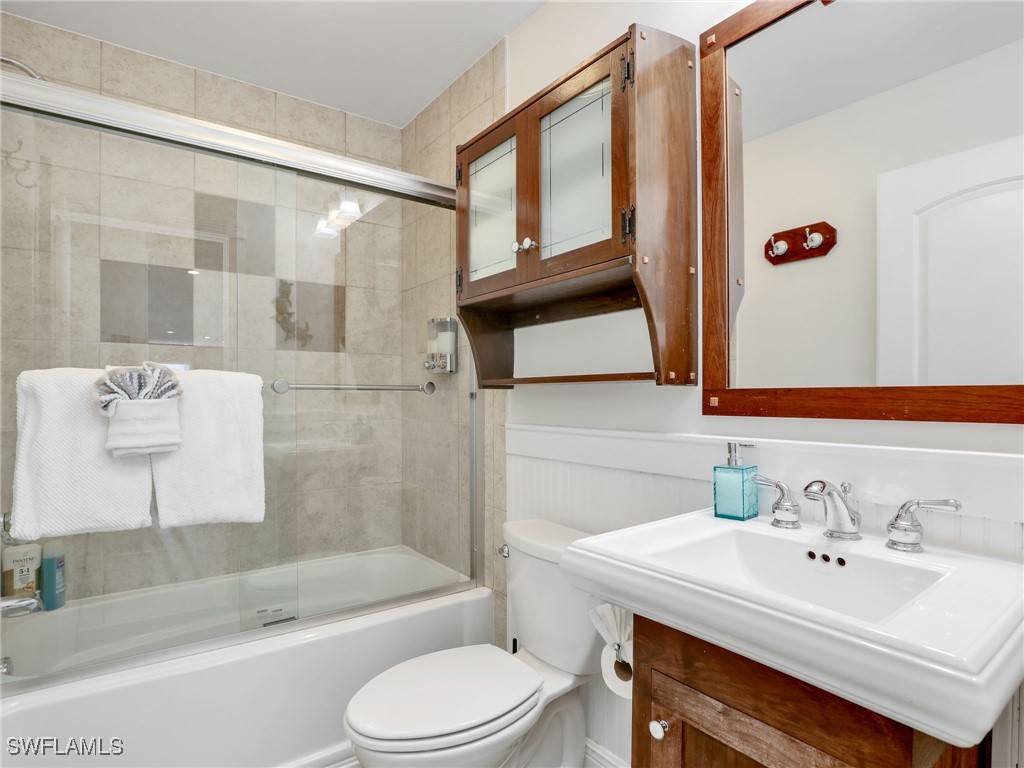 1268 Lake Shore Drive Naples FL 34103 225042405 image14