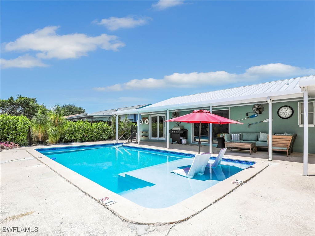 1268 Lake Shore Drive Naples FL 34103 225042405 image16