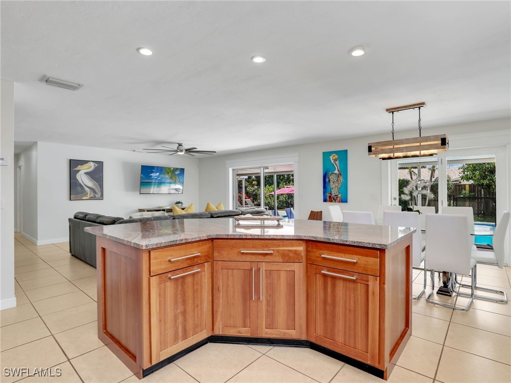 1268 Lake Shore Drive Naples FL 34103 225042405 image6