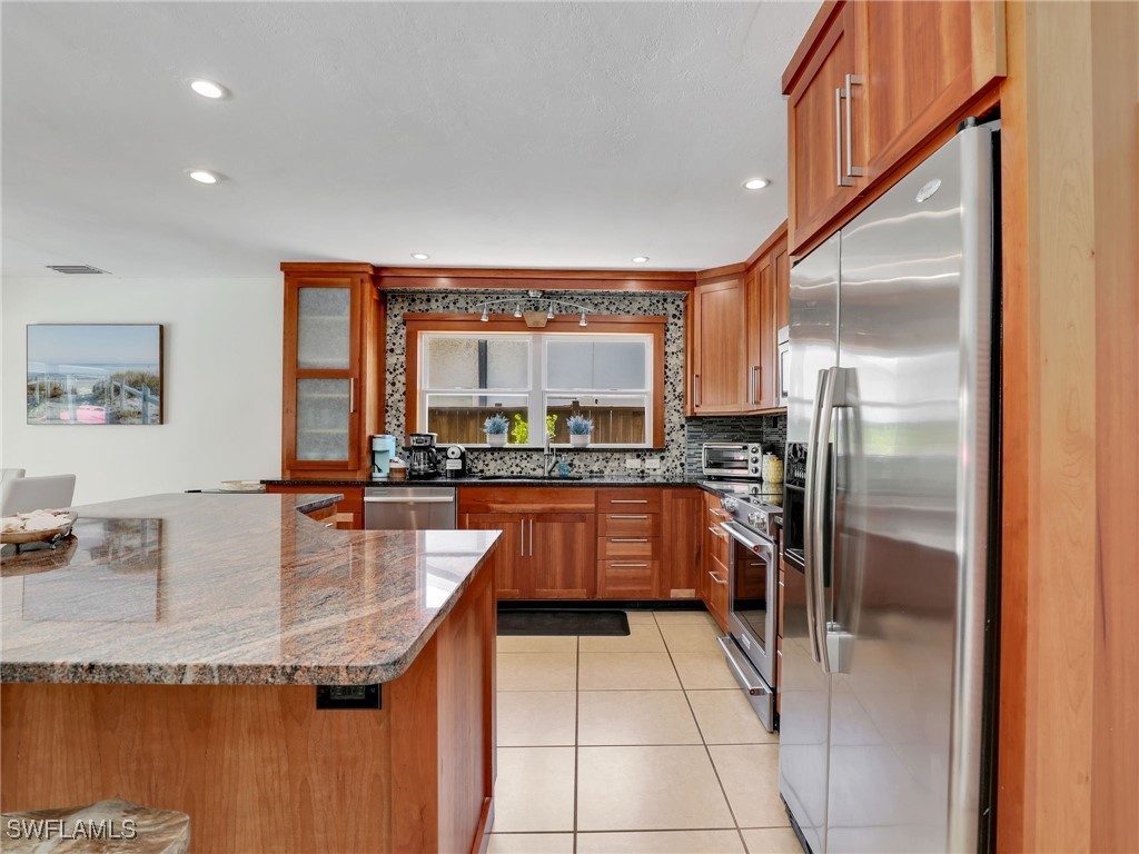 1268 Lake Shore Drive Naples FL 34103 225042405 image7