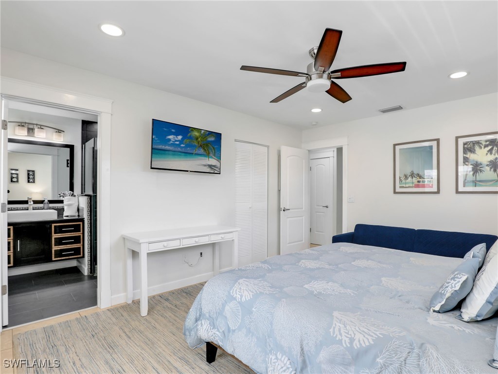 1268 Lake Shore Drive Naples FL 34103 225042405 image9