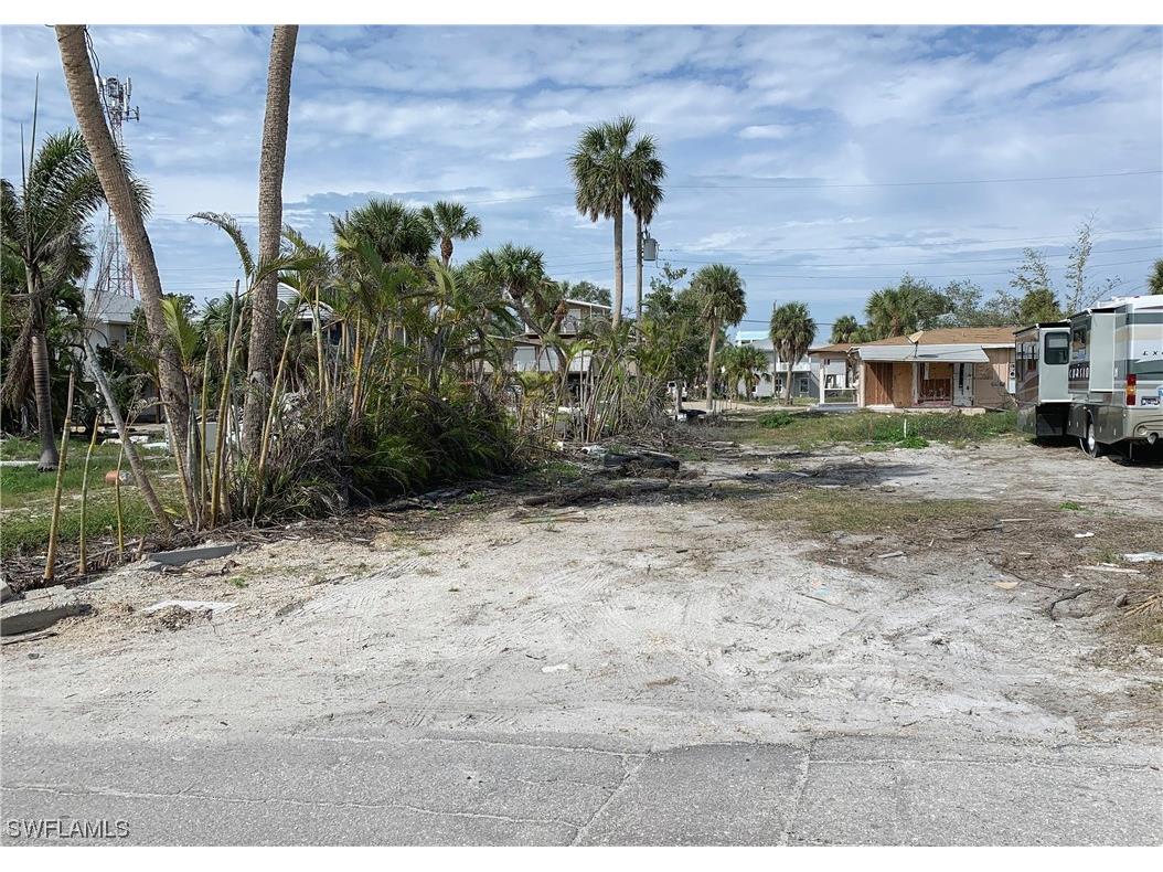 127 Washington Avenue Fort Myers Beach FL 33931 223094772 image4