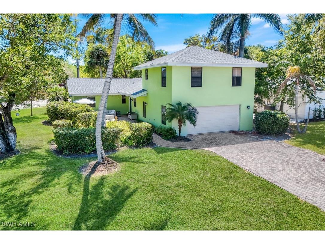 1275 8th Avenue N Naples FL 34102 225030539 image1