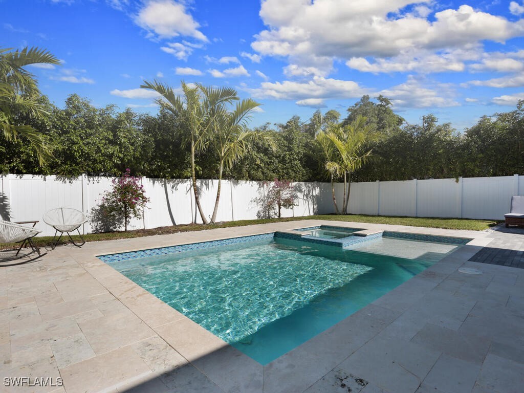 1279 10th Avenue N Naples FL 34102 225044657 image1