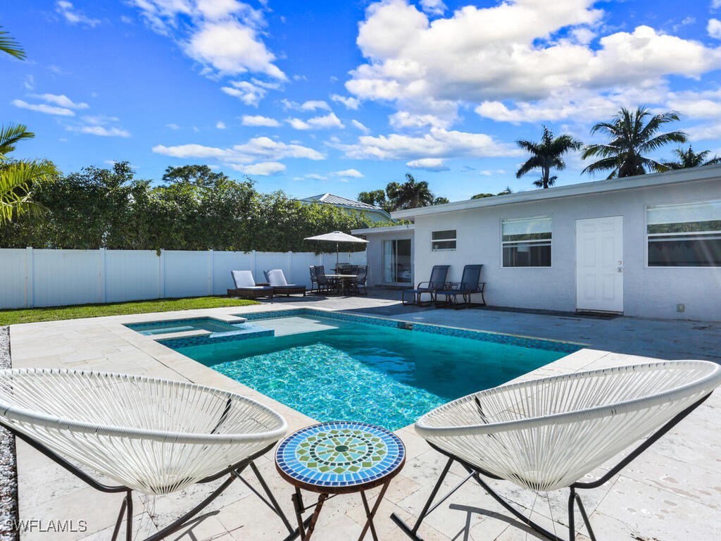 1279 10th Avenue N Naples FL 34102 225044657 image2