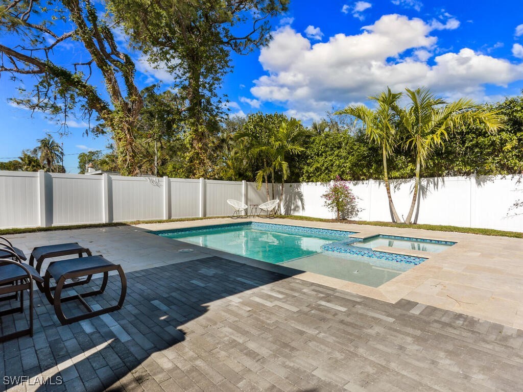 1279 10th Avenue N Naples FL 34102 225044657 image29