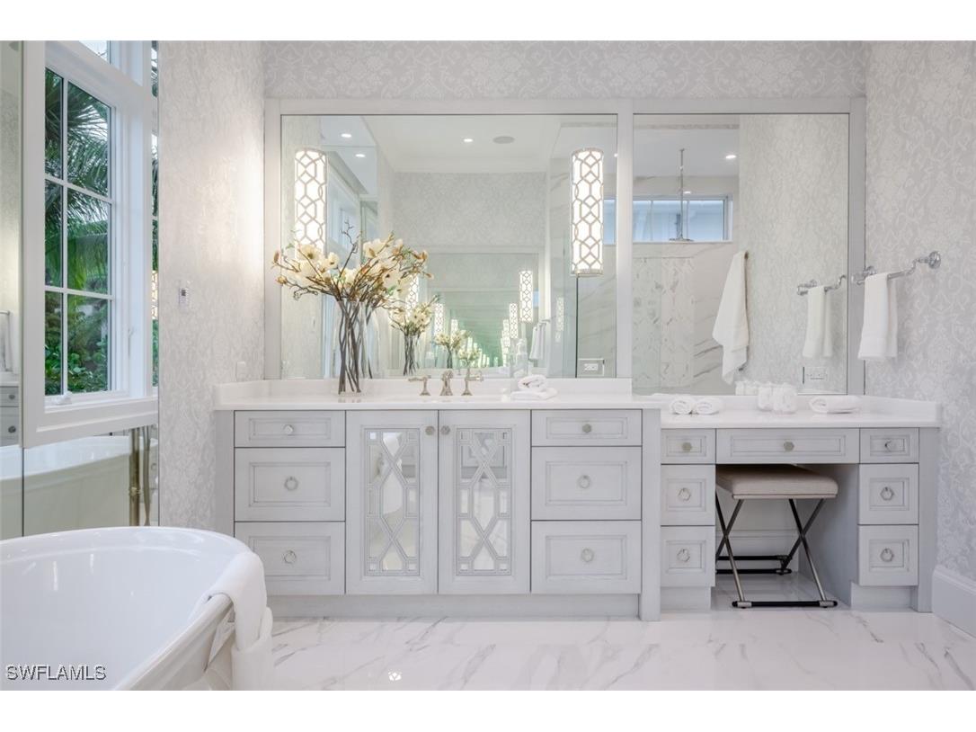 128 1st Avenue S Naples FL 34102 224012251 image18