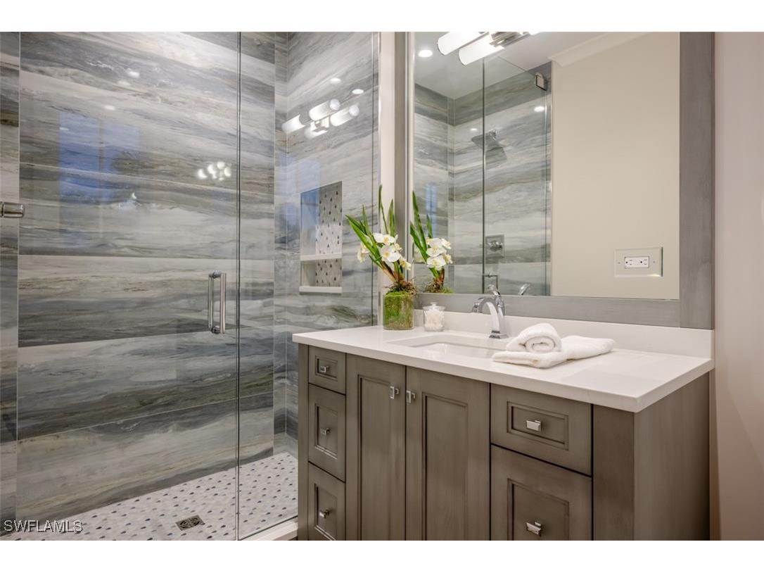 128 1st Avenue S Naples FL 34102 224012251 image36