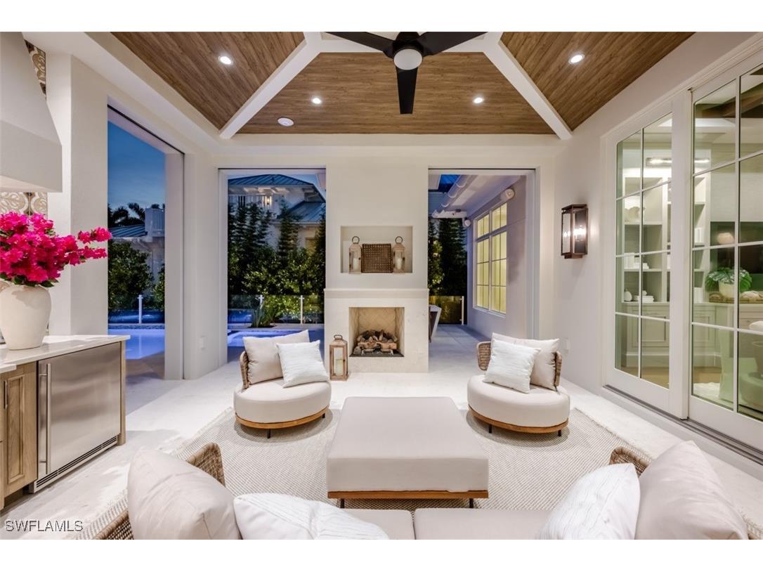 128 1st Avenue S Naples FL 34102 224012251 image40