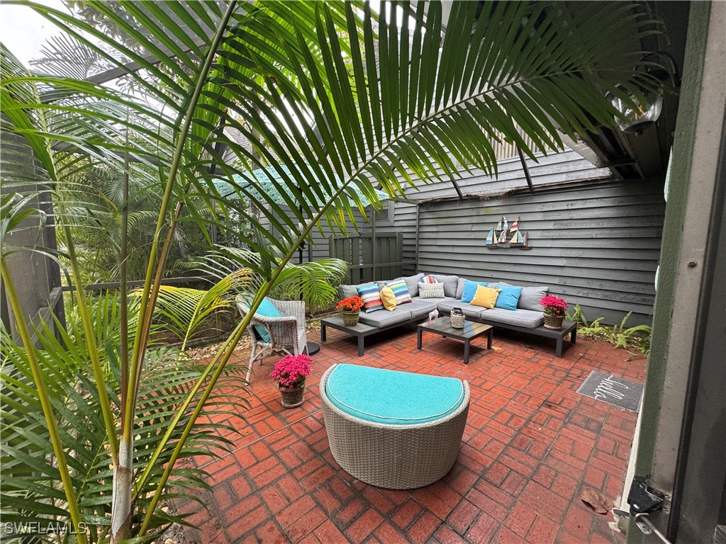 1281 Solana Road Naples FL 34103 225025891 image10