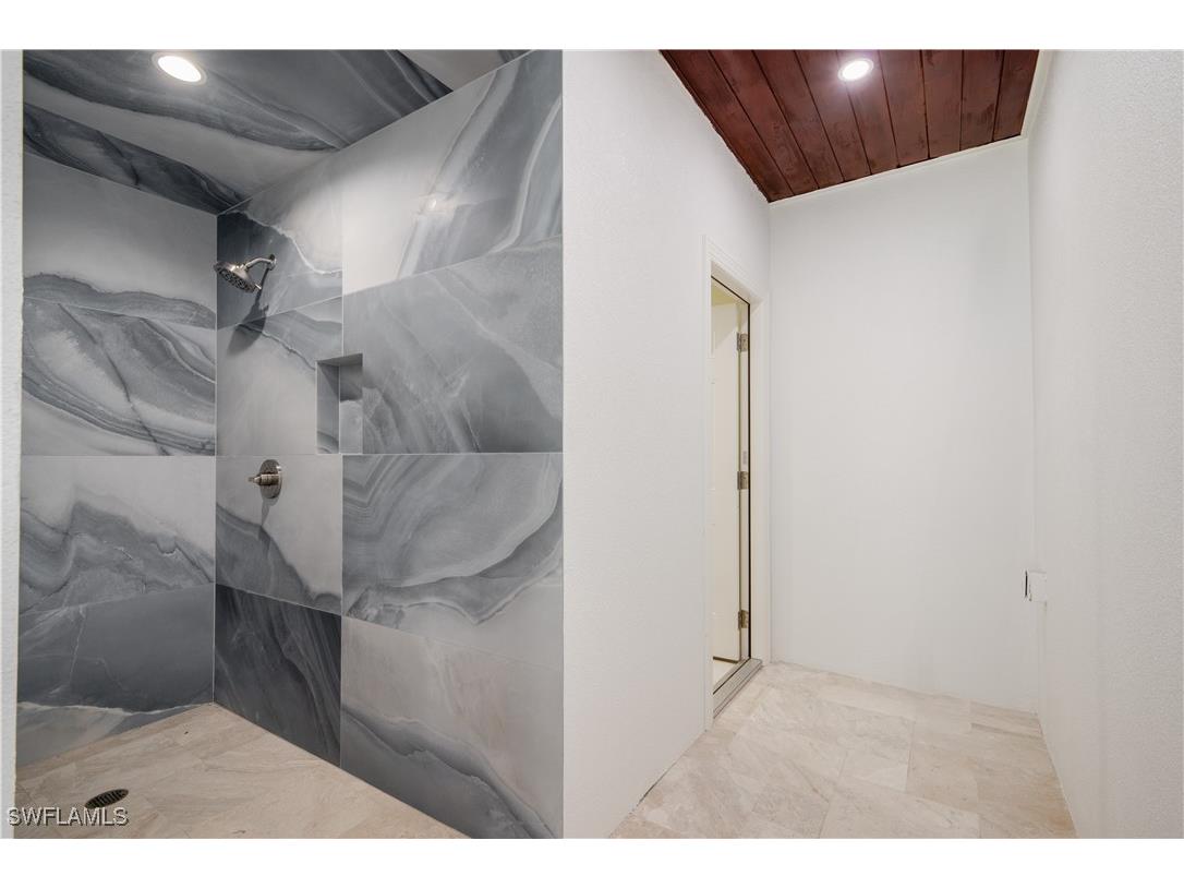 1300 Hilltop Drive Naples FL 34103 225047310 image31