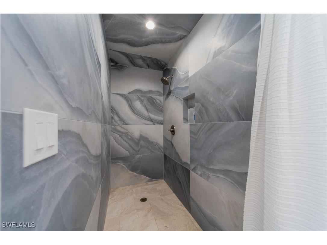 1300 Hilltop Drive Naples FL 34103 225047310 image32