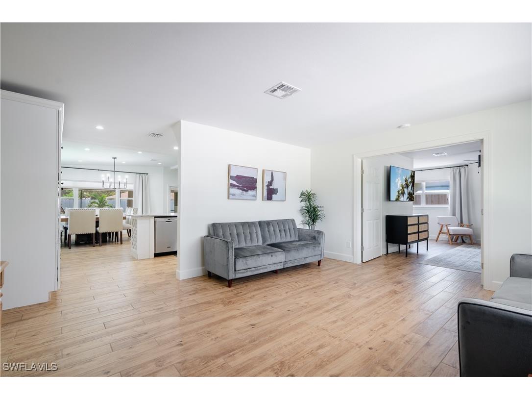 1300 Hilltop Drive Naples FL 34103 225047310 image6