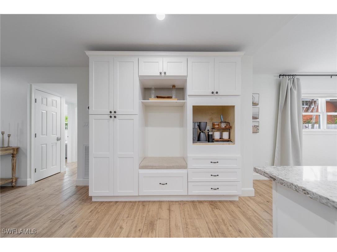 1300 Hilltop Drive Naples FL 34103 225047310 image9