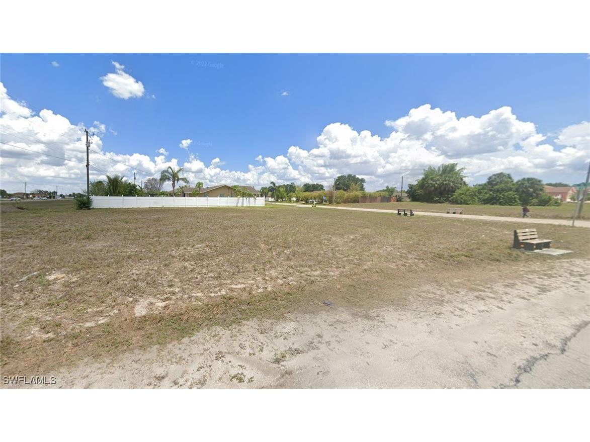 1301 NE 15th Lane Cape Coral FL 33909 224098099 image2