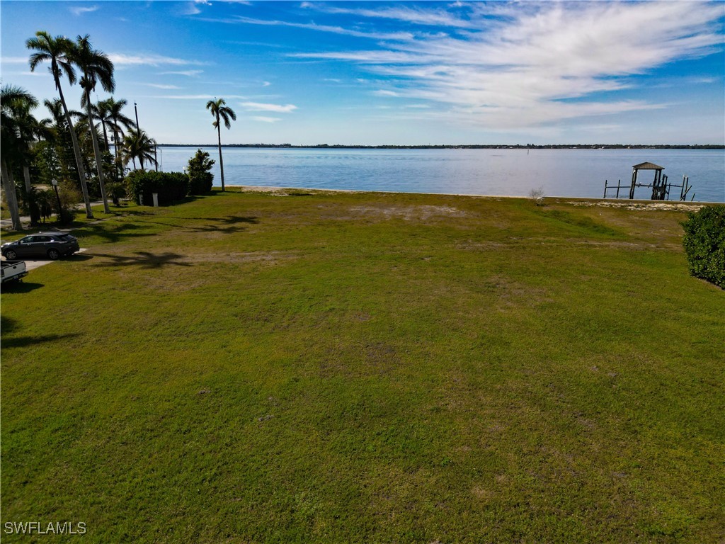 1301 Poinciana Avenue Fort Myers FL 33901 225018708 image16