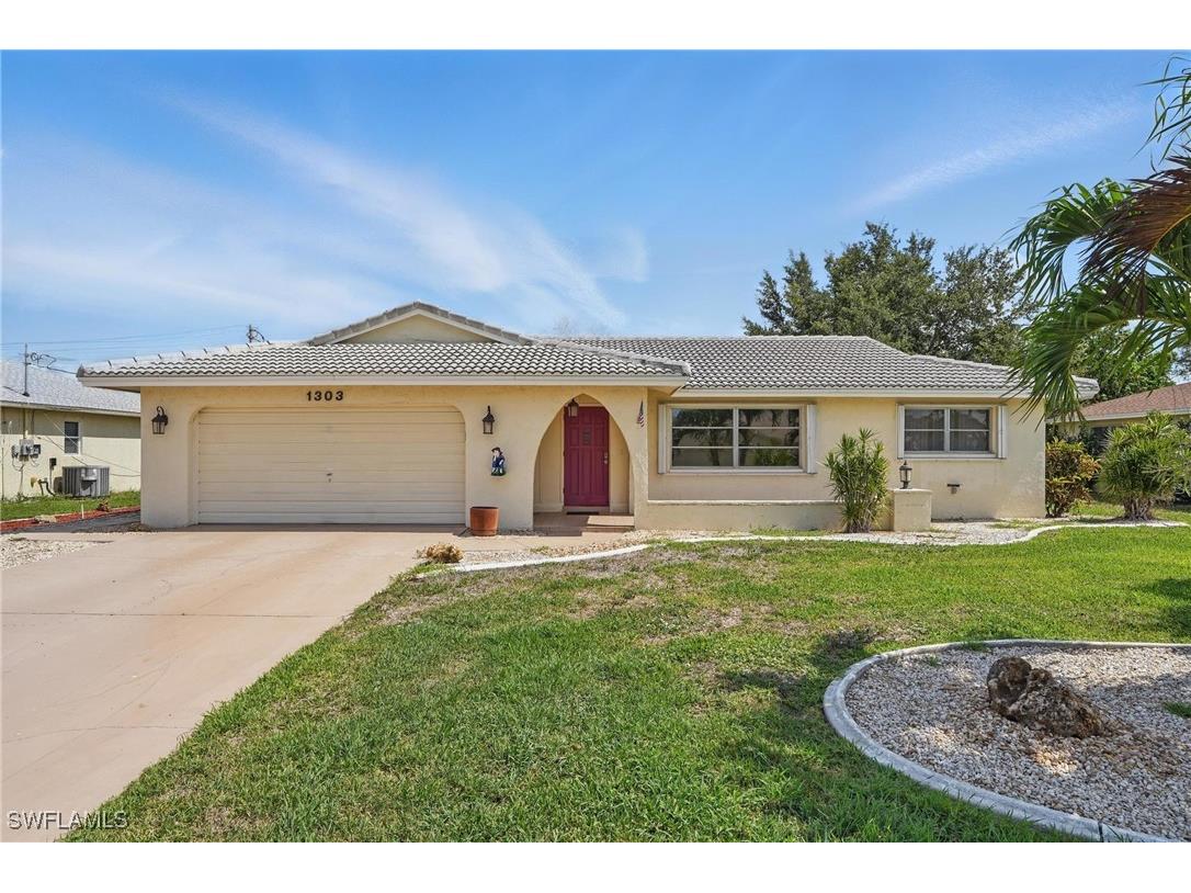 1303 SE 33rd Terrace Cape Coral FL 33904 225049994 image1