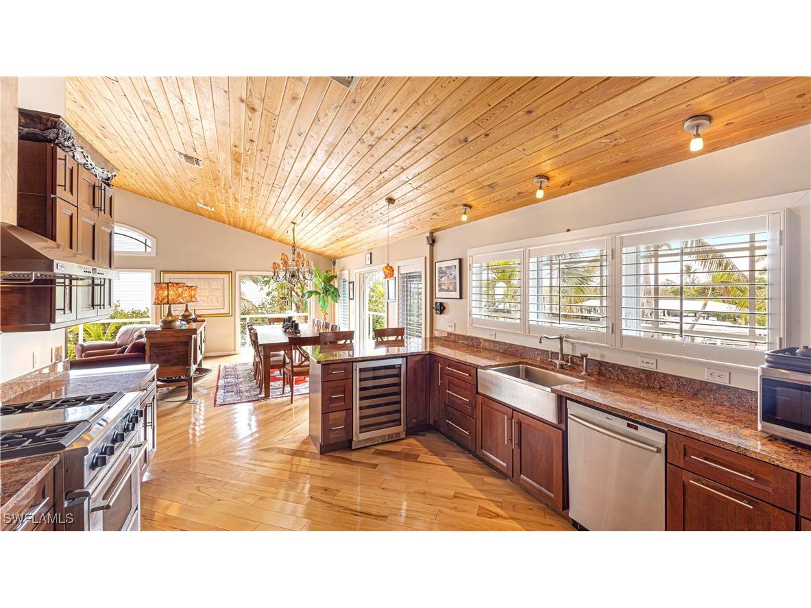 1307 Isabel Drive Sanibel FL 33957 225012659 image10