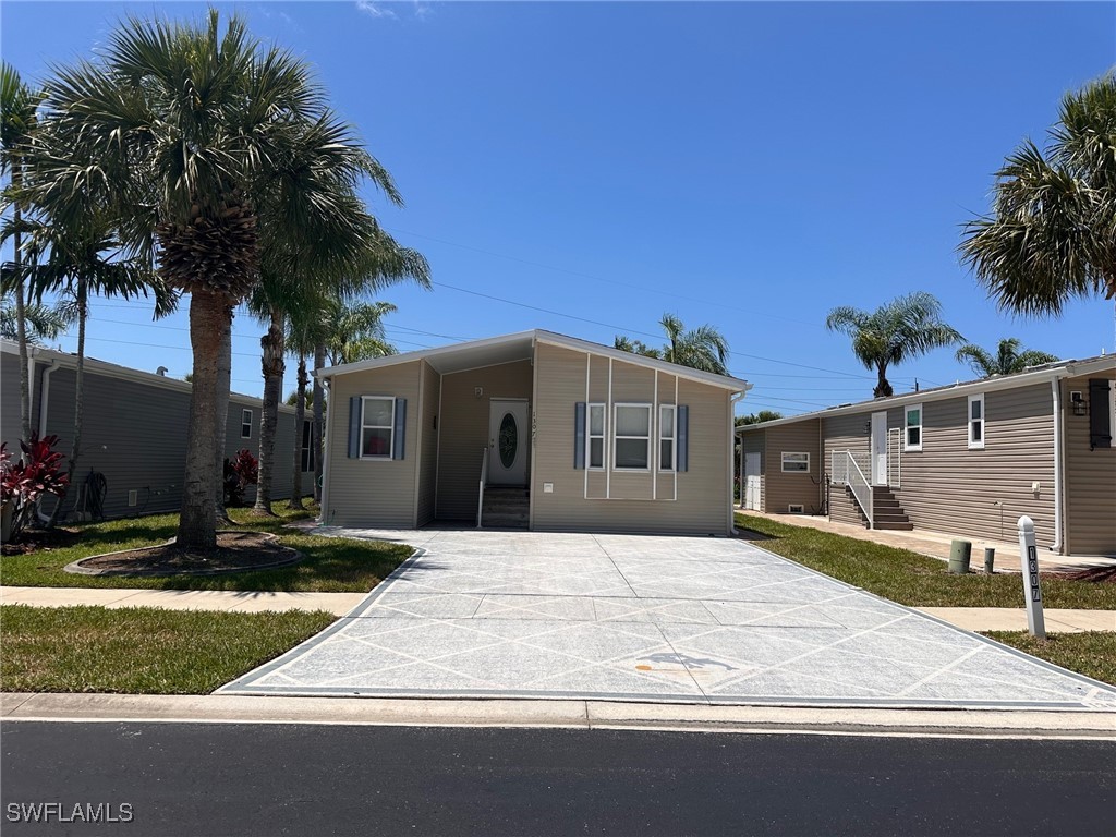 1307 Silver Lakes Boulevard Naples FL 34114 225053162 image6