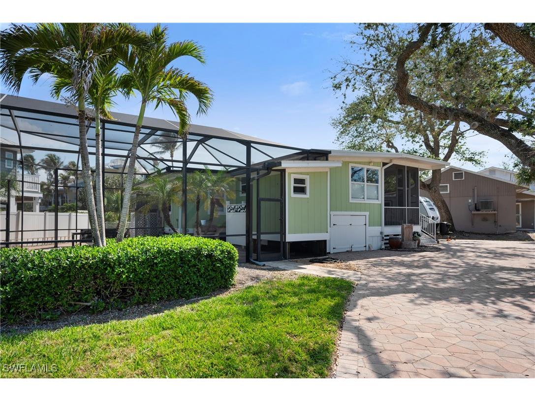 131 Falkirk Street Fort Myers Beach FL 33931 224089522 image6