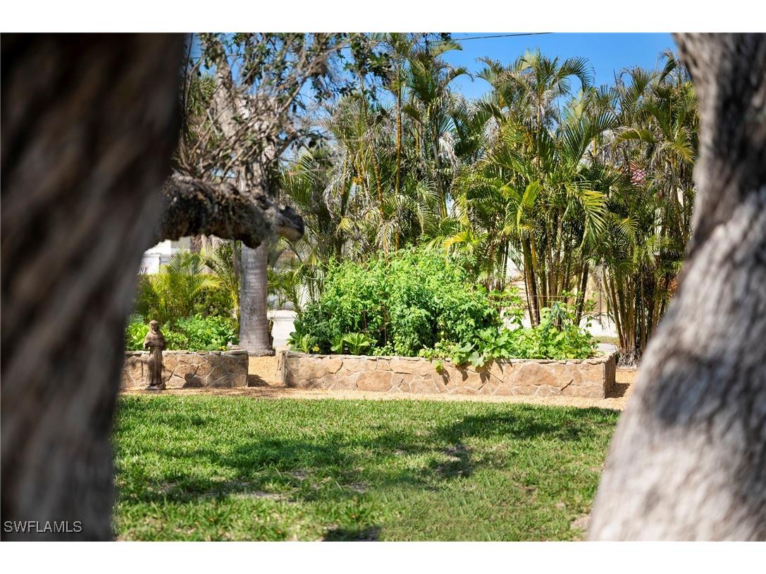 131 Falkirk Street Fort Myers Beach FL 33931 224089522 image7