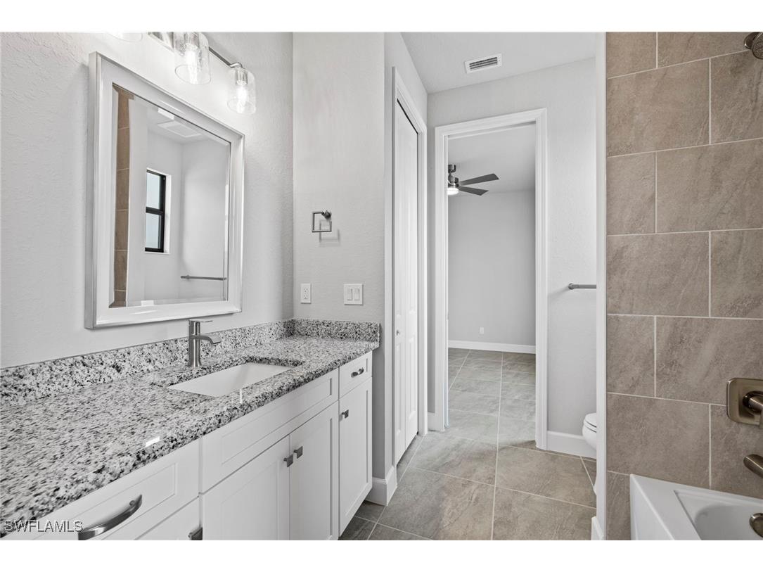 1319 NW 40th Place Cape Coral FL 33993 225030501 image26