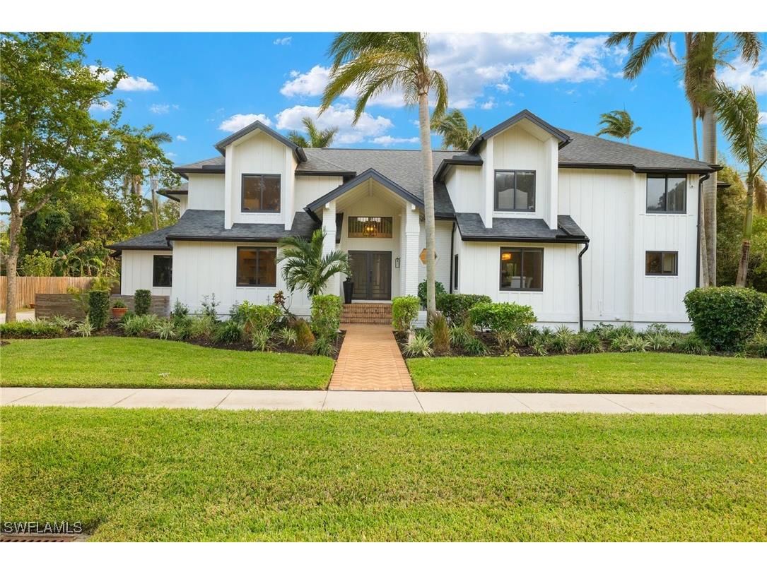 1320 Alcazar Avenue Fort Myers FL 33901 224102474 image1