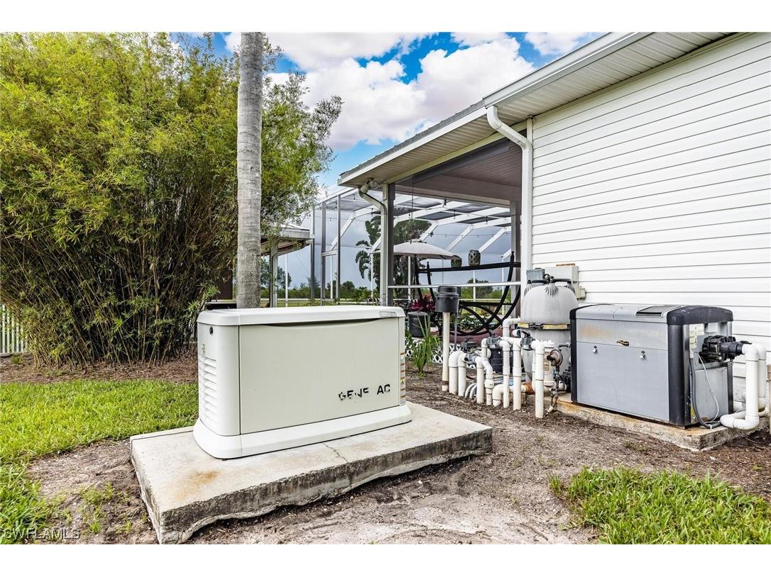 1323 Frontier Circle Labelle FL 33935 223037212 image46