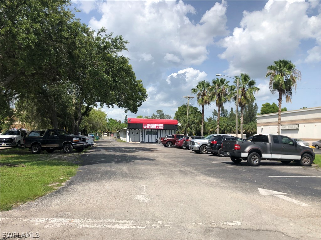 13290 N Cleveland Avenue North Fort Myers FL 33903 222046193 image1