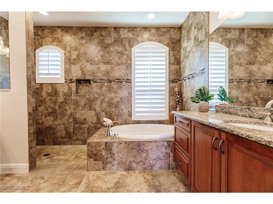 133 SW 54th Terrace Cape Coral FL 33914 225017245 image14