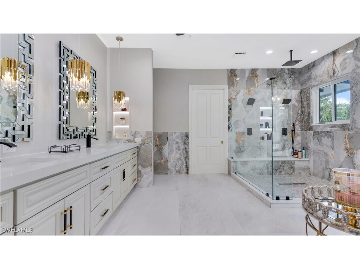 13323 Rosewood Lane Naples FL 34119 224087151 image16