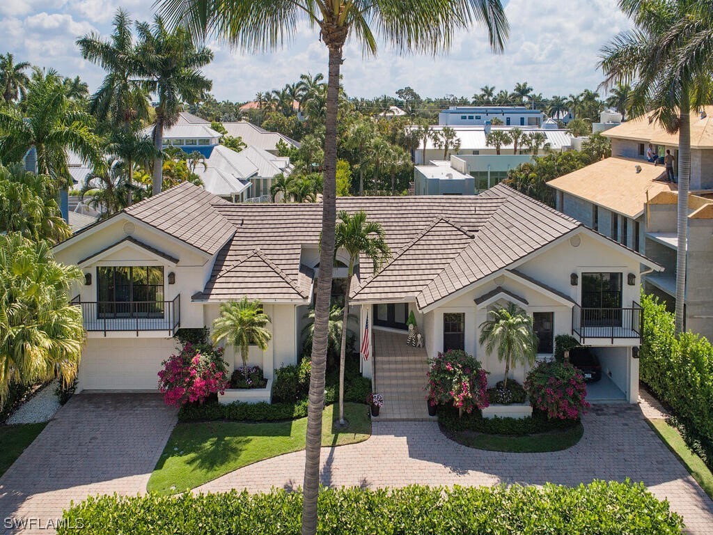 1355 Gulf Shore Boulevard S, Naples, FL, 34102 MLS 221033777 Edina