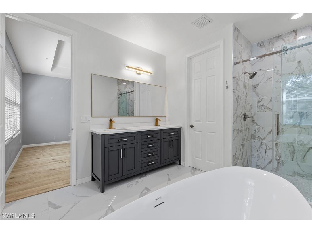 1360 Mariposa Circle #102 Naples FL 34105 224041830 image1