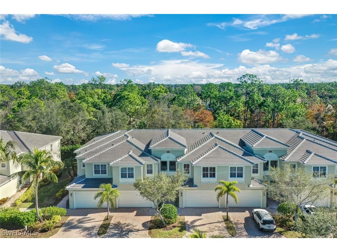 1375 Mariposa Circle #8-102 Naples FL 34105 224029342 image1