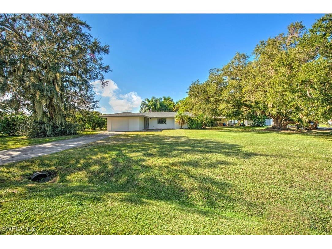 13787 River Forest Drive Fort Myers FL 33905 225000402 image1