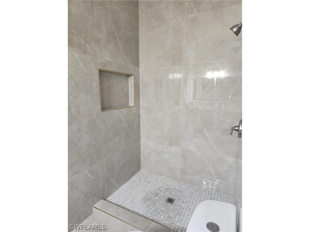 1385 47th Avenue NE Naples FL 34120 224034119 image19