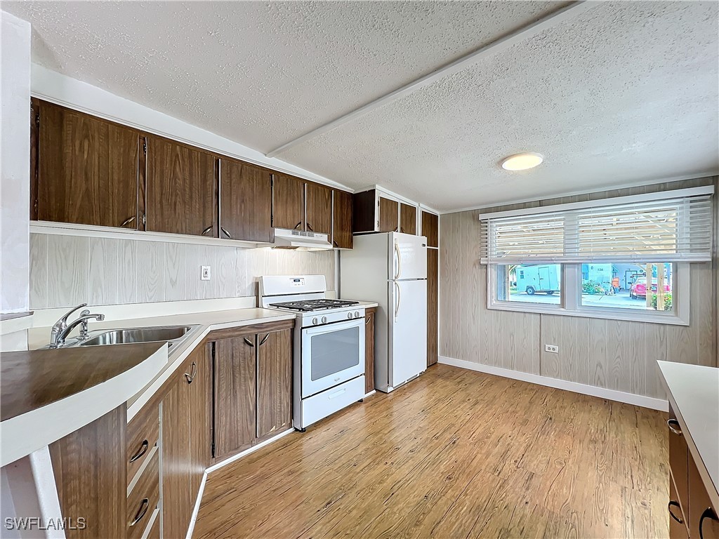 139 Gaslight Avenue North Fort Myers FL 33917 225028907 image13