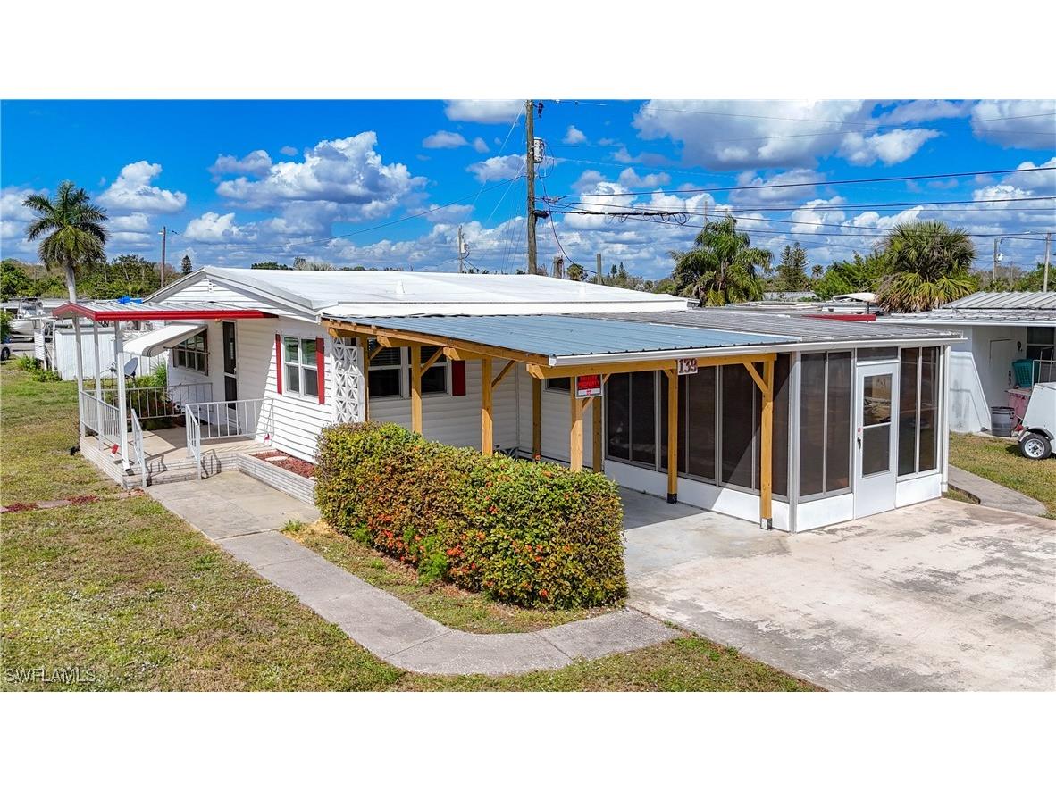 139 Gaslight Avenue North Fort Myers FL 33917 225028907 image4