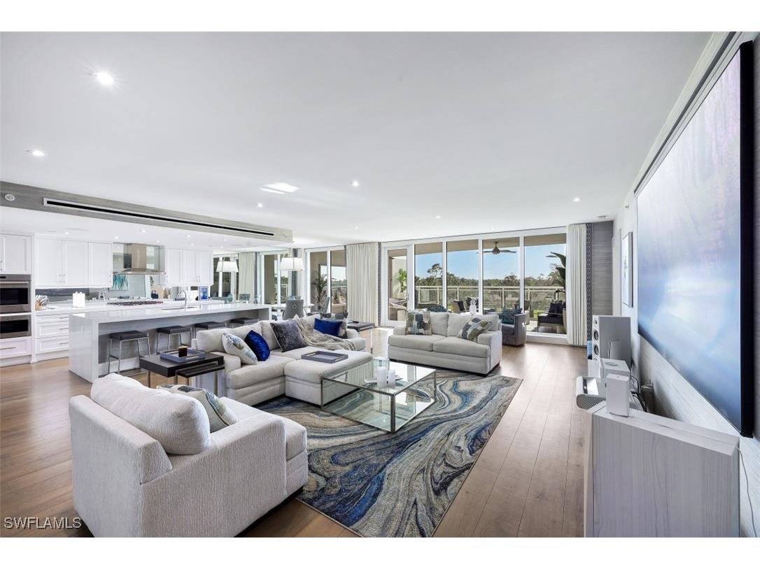 13915 Old Coast Road #305 Naples FL 34110 225055410 image4