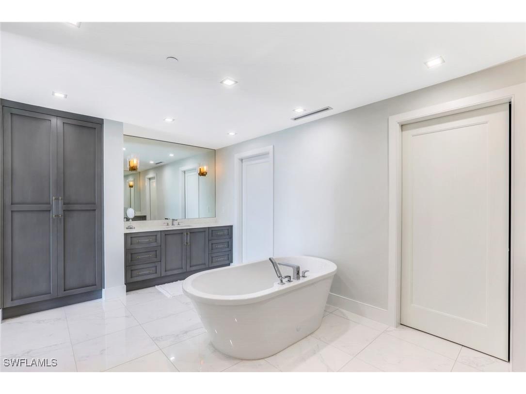 13915 Old Coast Road #502 Naples FL 34110 225054367 image14