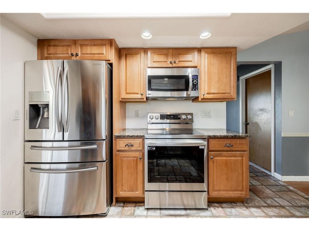 1404 SE 22nd Terrace Cape Coral FL 33990 225010252 image17