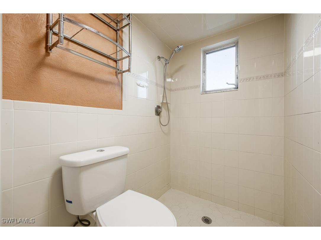 1404 SE 22nd Terrace Cape Coral FL 33990 225010252 image25