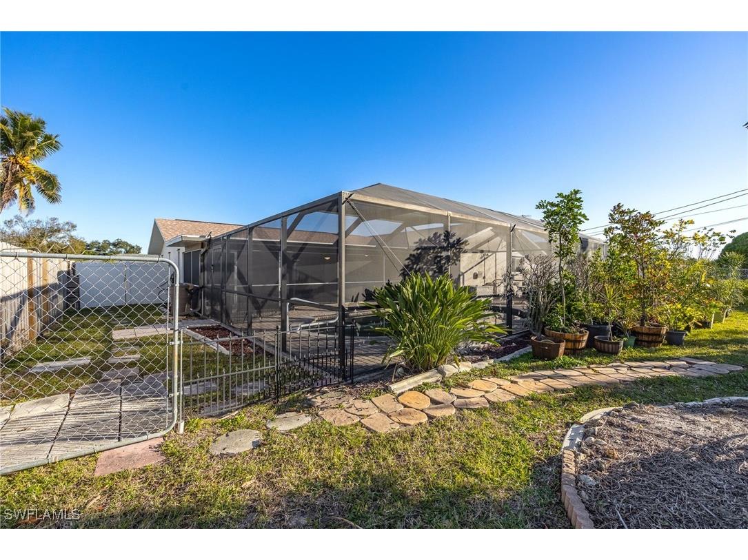 1404 SE 22nd Terrace Cape Coral FL 33990 225010252 image36