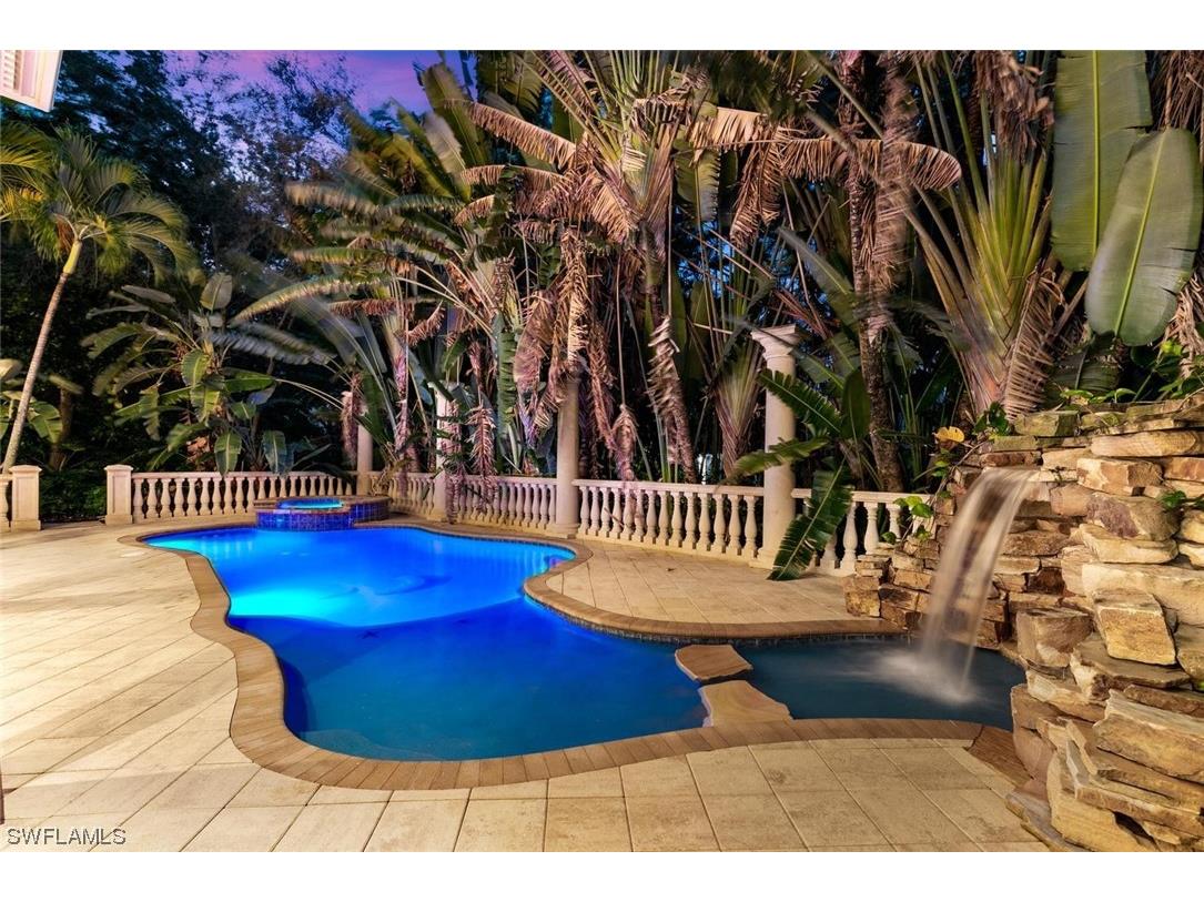 1408 Hemingway Place, Naples, FL, 34103 MLS 223094242 Edina Realty