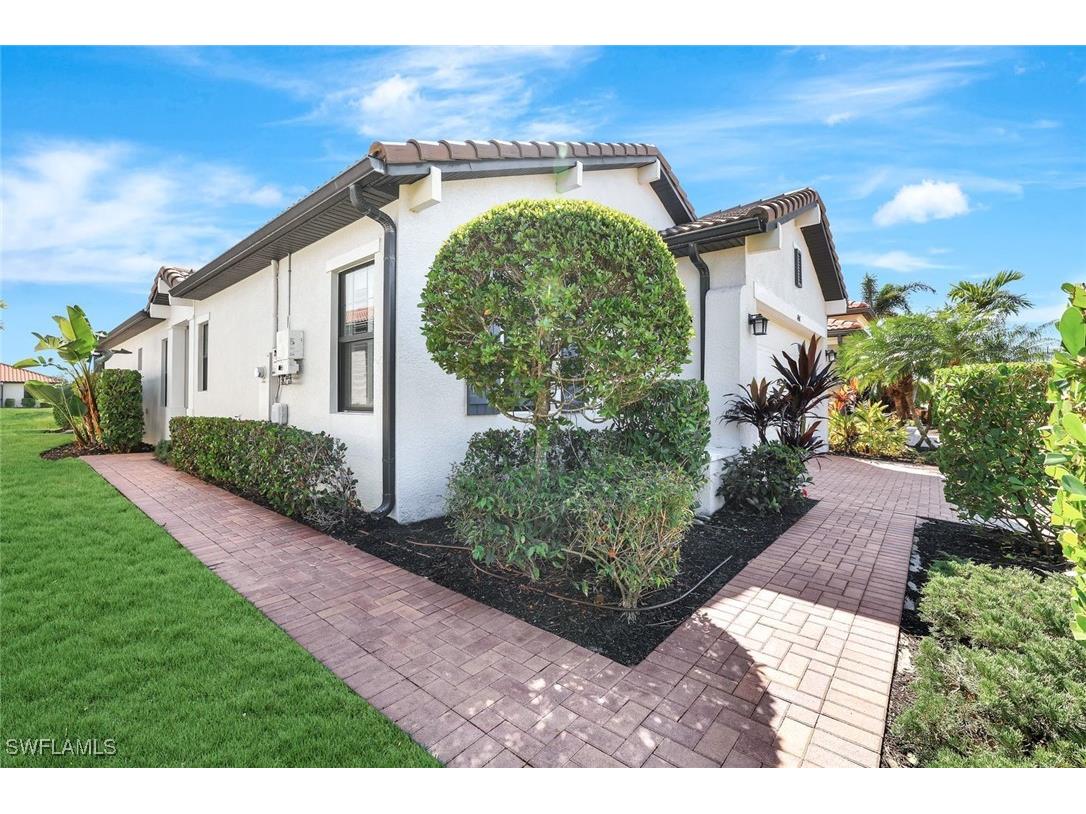 1416 Lucena Lane S Naples FL 34113 225022779 image1