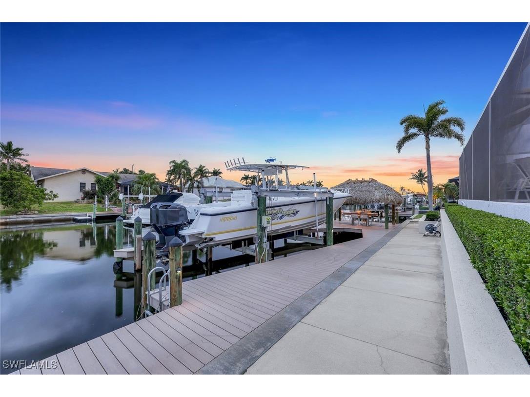 1428 SW 52nd Lane Cape Coral FL 33914 225045901 image3